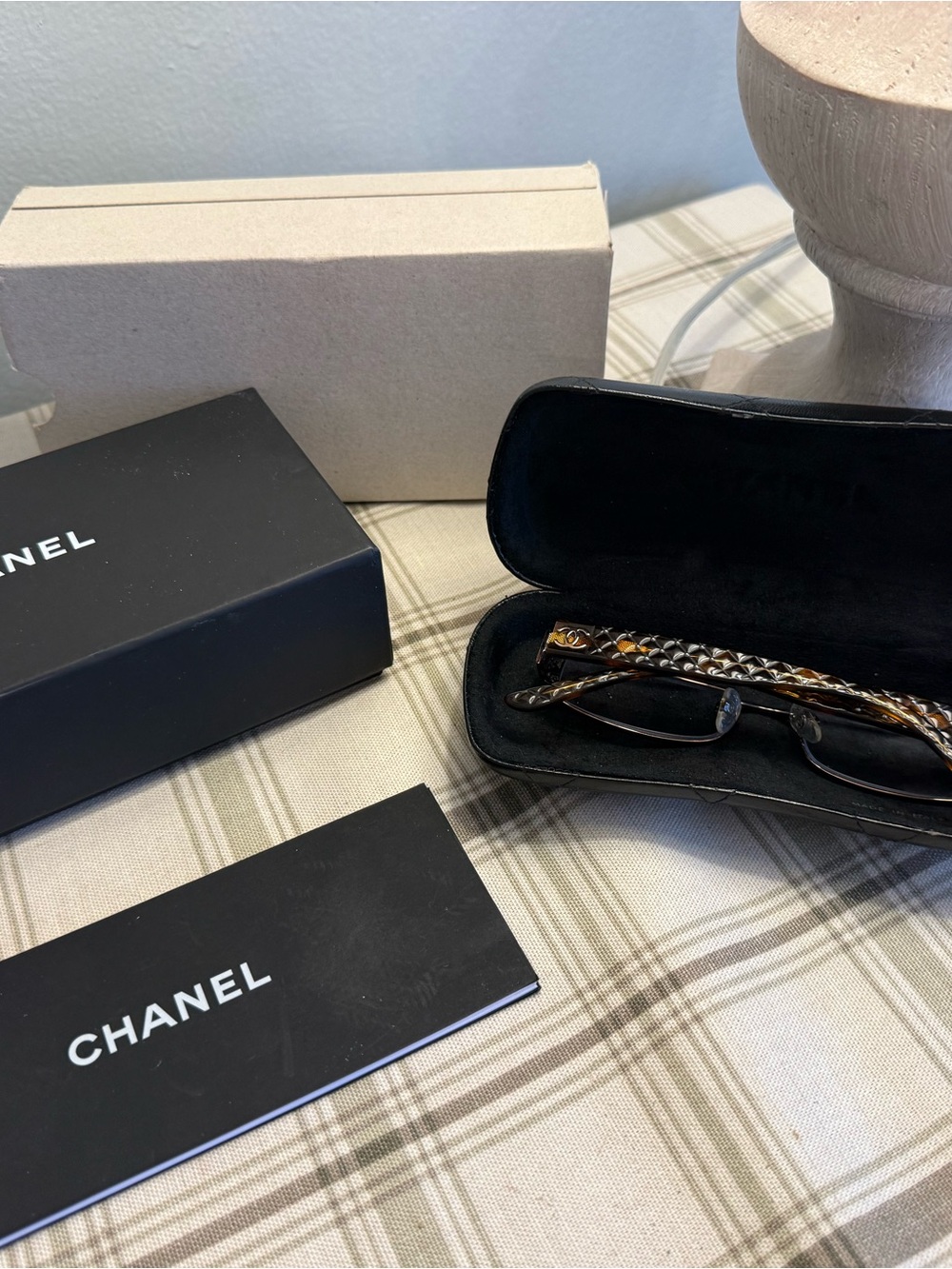 Chanel  Unisex Tortoiseshell Reading Glasses - Black/Brown